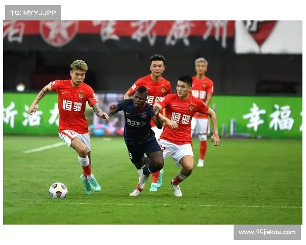 广东足球的辉煌与困境:9支职业队创纪录 中超仅剩1队独立奋斗 广东足球的辉煌与困境:9支职业队创纪录 中超仅剩1队独立奋斗